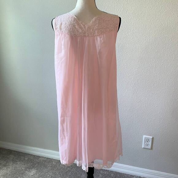 Pink Overlay Sleeveless Night with Lace inserts Vintage - Small - Picture 6 of 7
